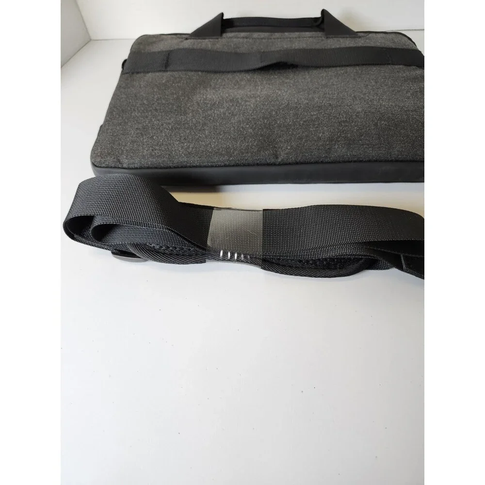 New Dell Pro Sleeve 13 Notebook Laptop Carrier Bag Gray & Black 7MTR0